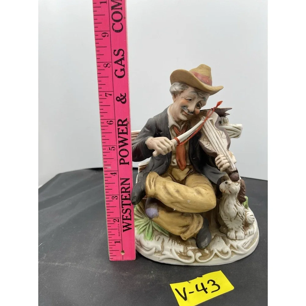Old Man Sitting On Bench Play Violin With Dog Capodimonte Tag - Picture 7 of 10